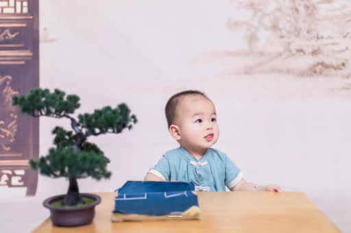 泸州宝宝喊肚子疼怎么回事